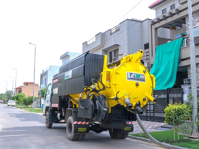 combined-sewer-suction-and-jetting-unit-3-min