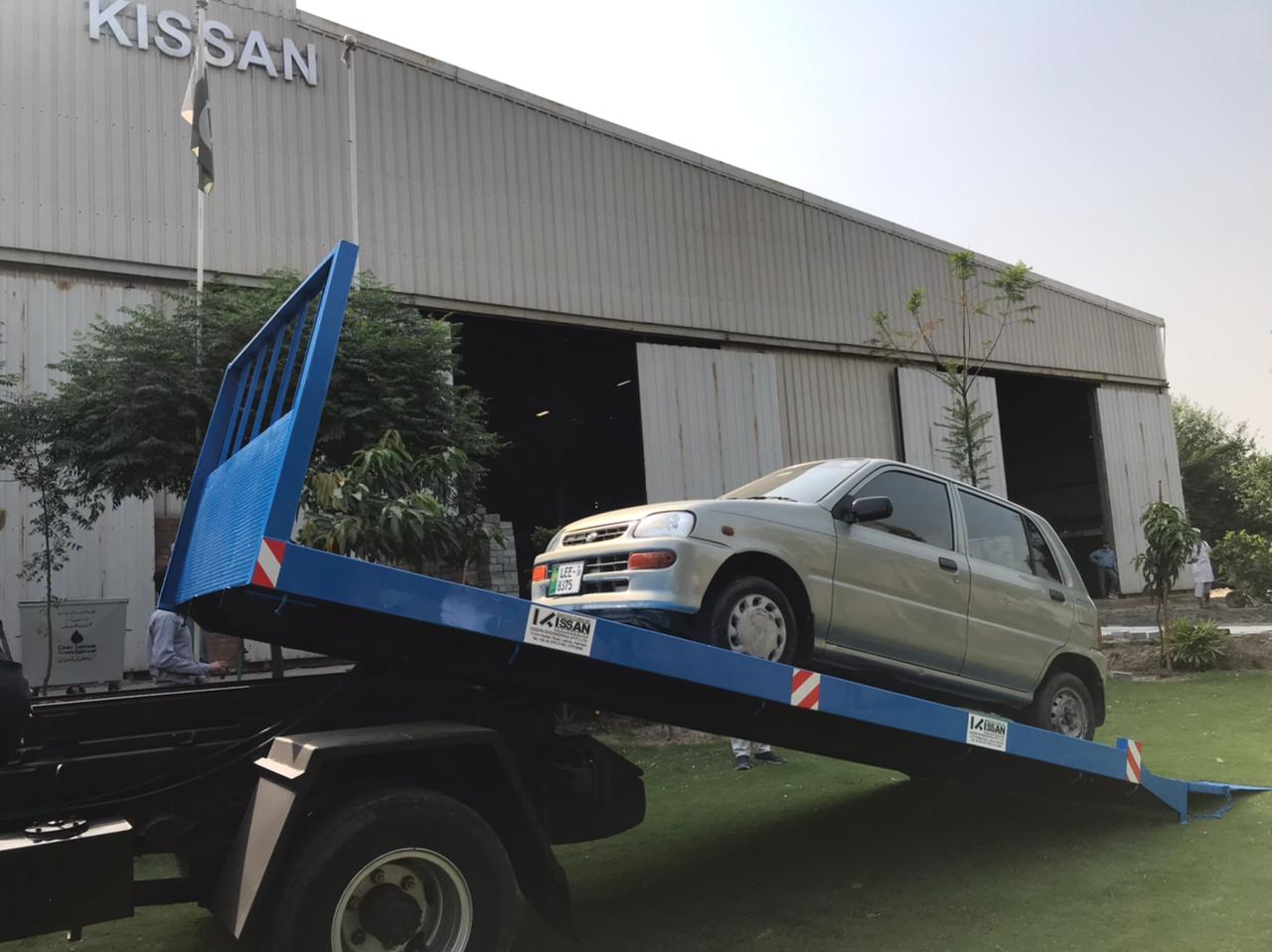 flat-bed-recovery-vehicle-4